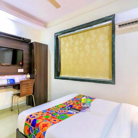 Hotel Galaxy Suite Mumbai Exterior foto