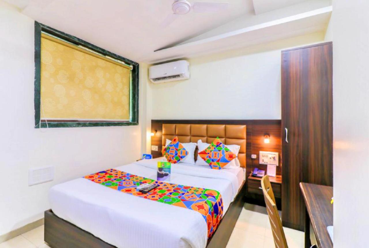 Hotel Galaxy Suite Mumbai Exterior foto
