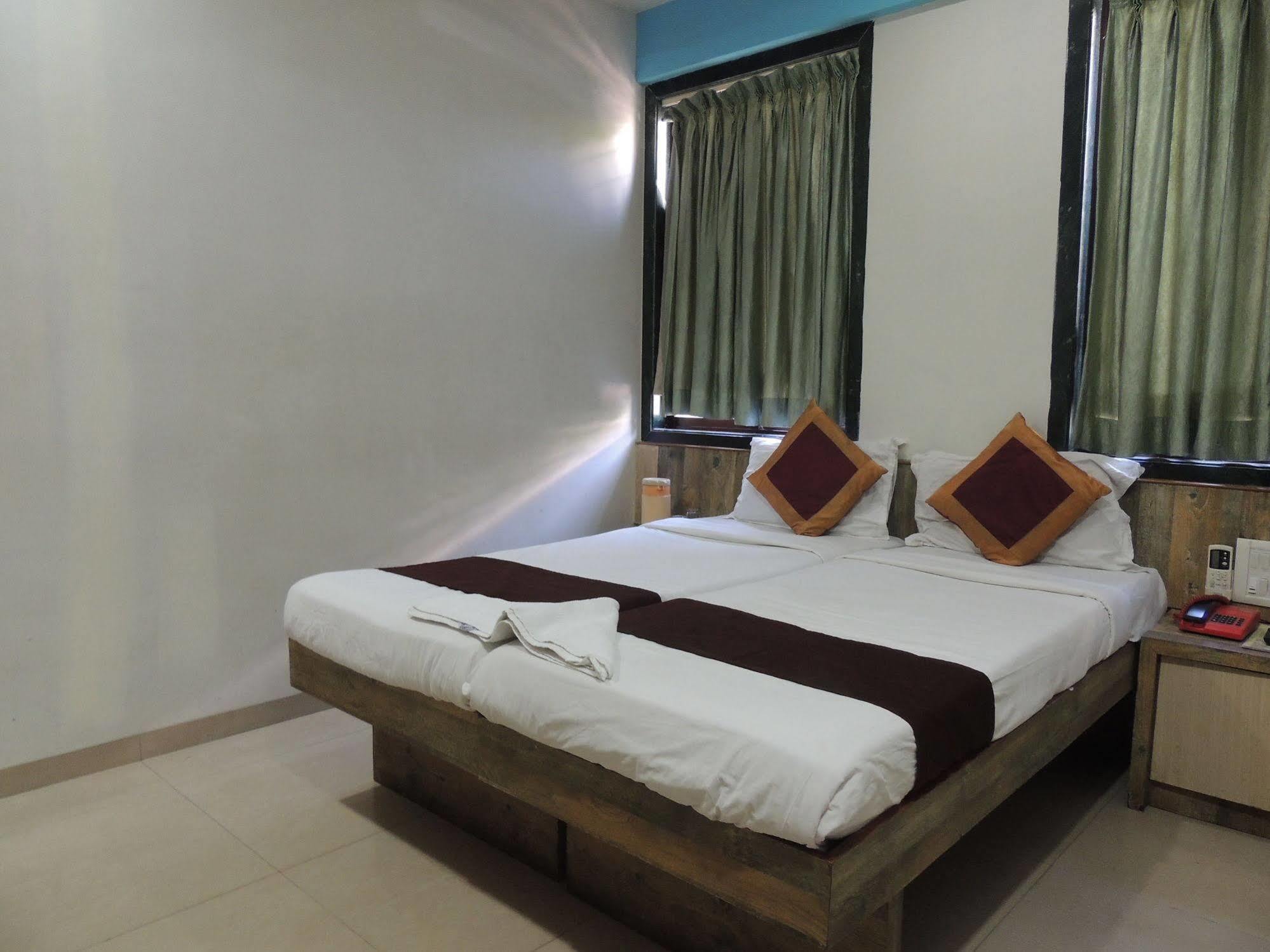 Hotel Galaxy Suite Mumbai Exterior foto