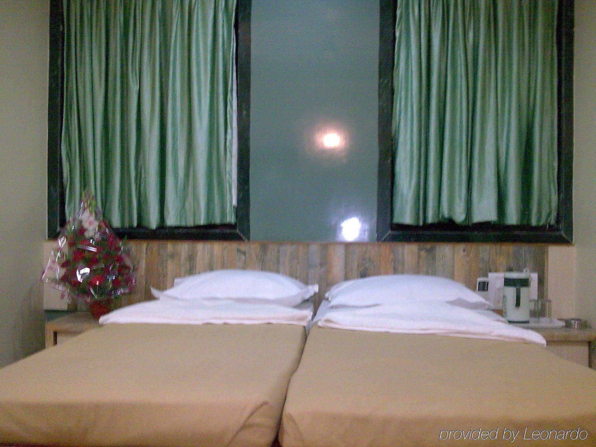 Hotel Galaxy Suite Mumbai Exterior foto