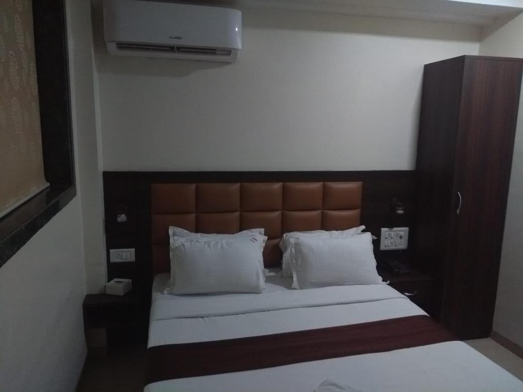 Hotel Galaxy Suite Mumbai Exterior foto