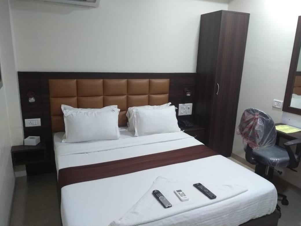 Hotel Galaxy Suite Mumbai Exterior foto